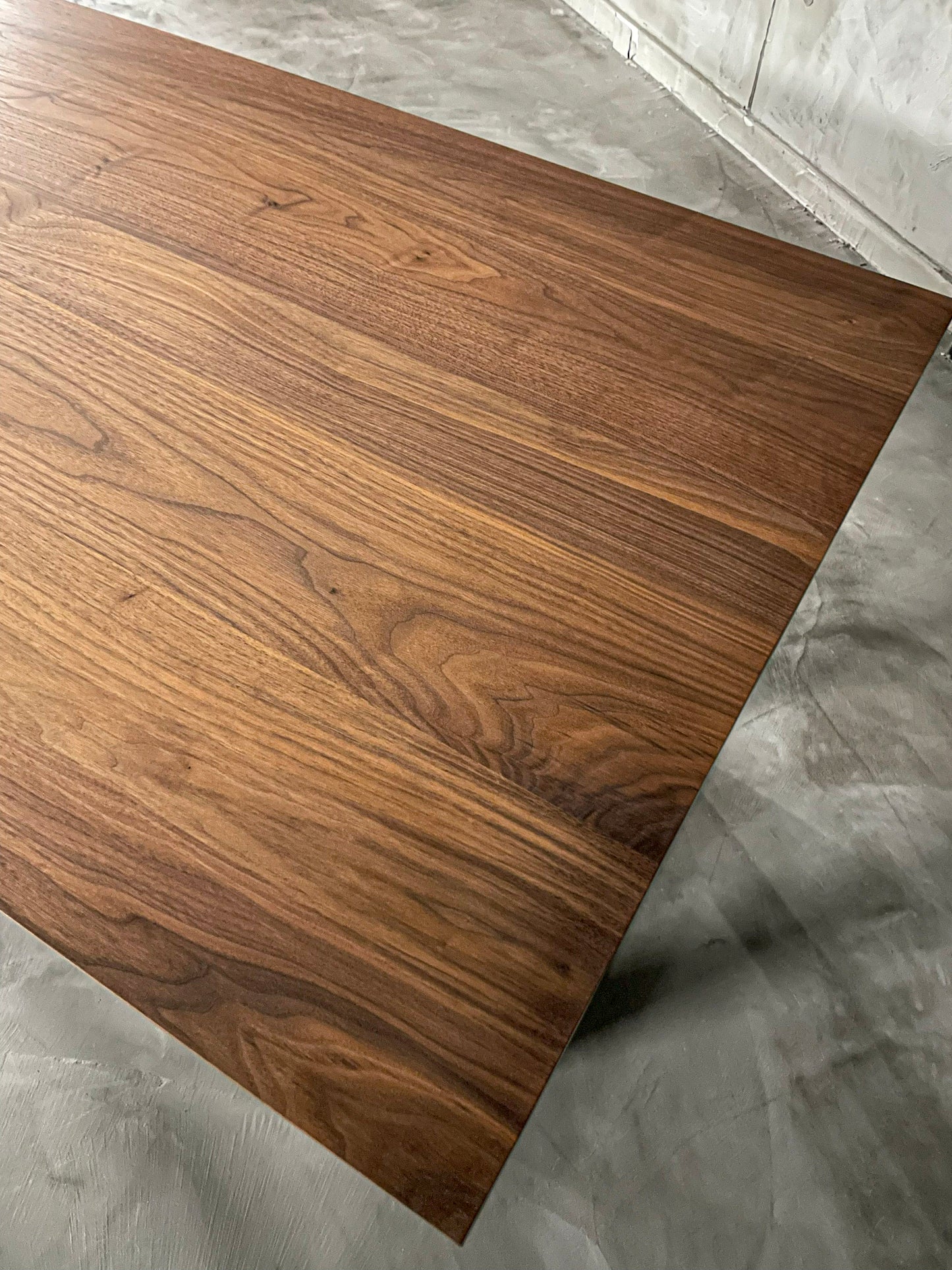 MasterWal WILDWOOD DINING TABLE
