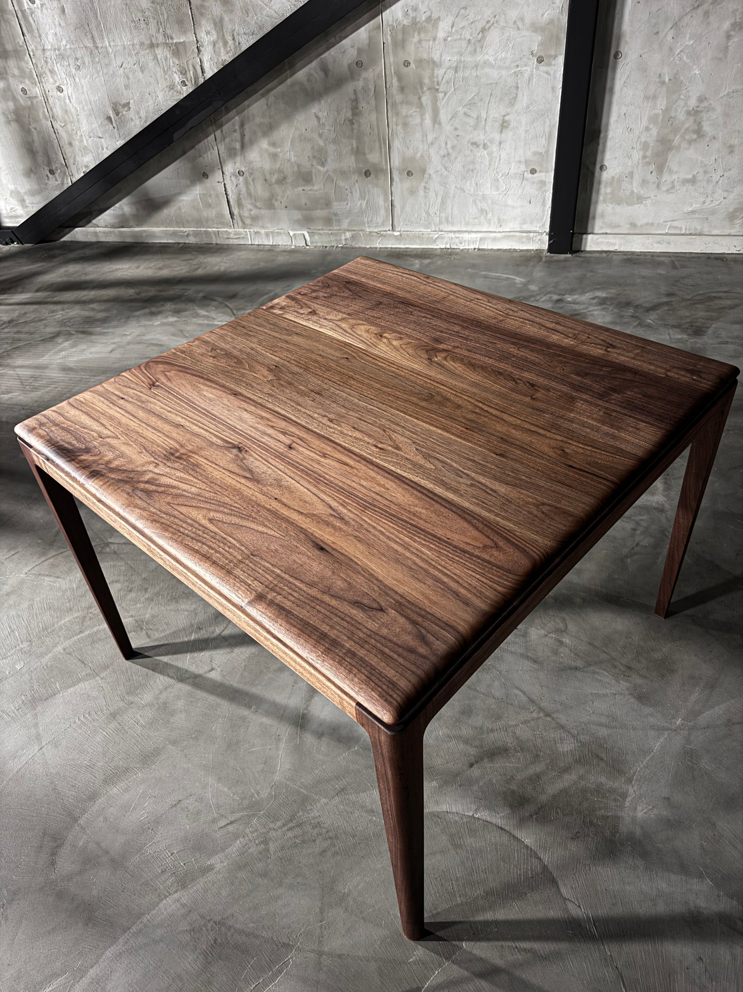 Time&Style Moon dining table