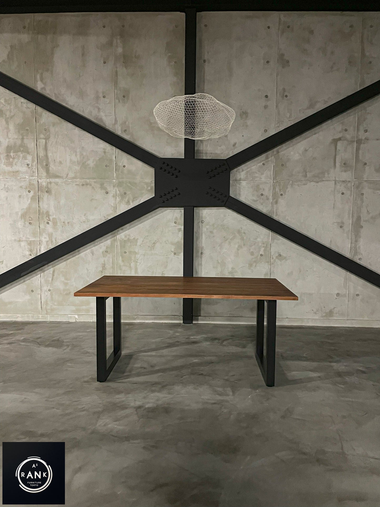 MasterWal WILDWOOD DINING TABLE