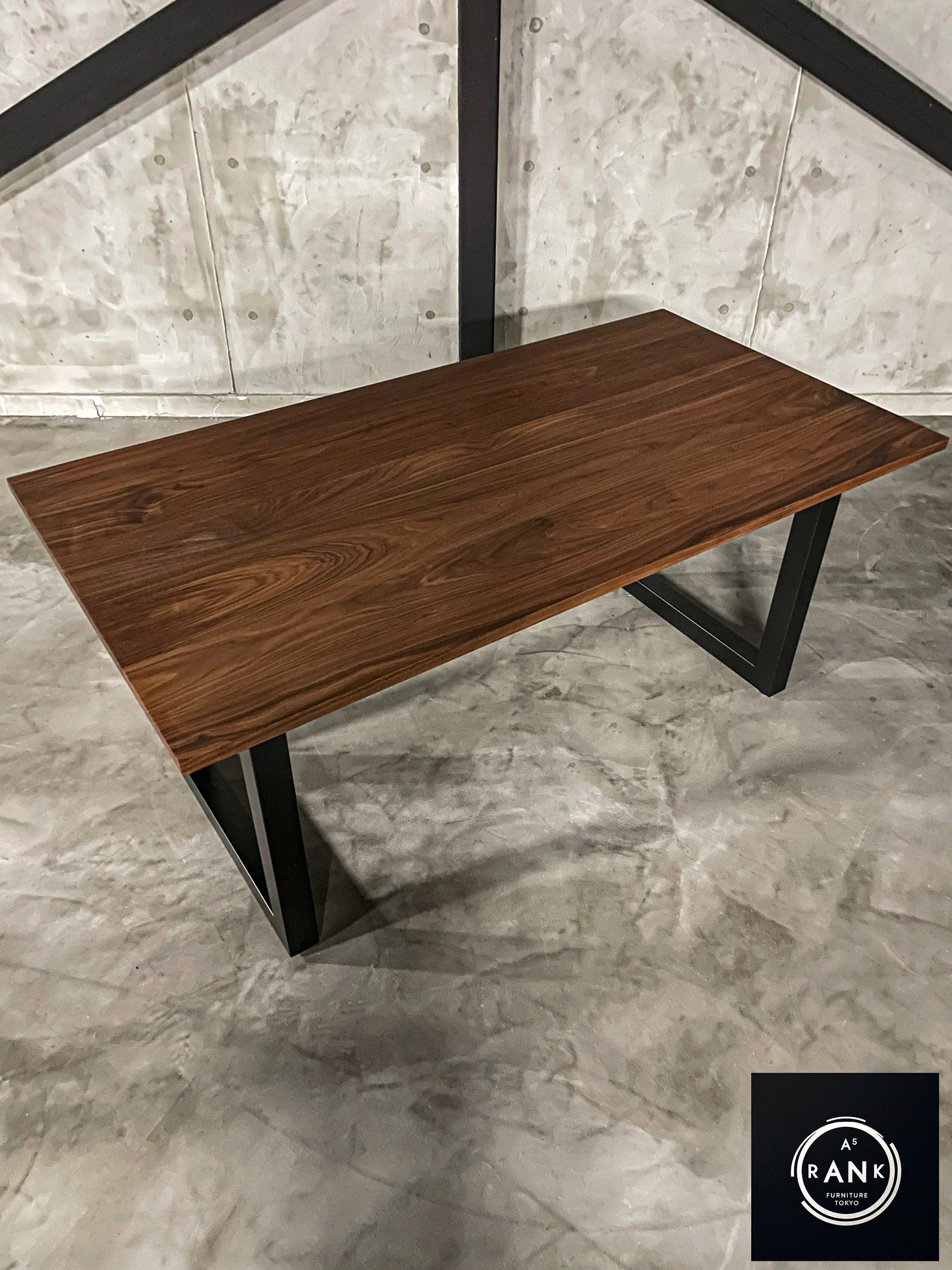 MasterWal WILDWOOD DINING TABLE