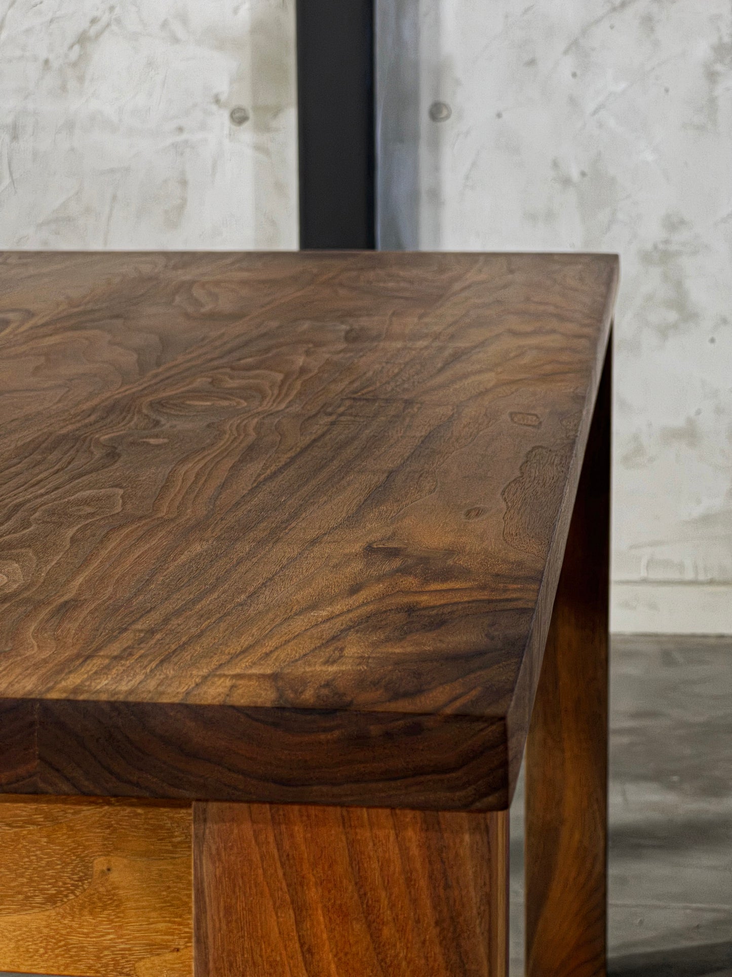 アクタス レン REN DINING TABLE
