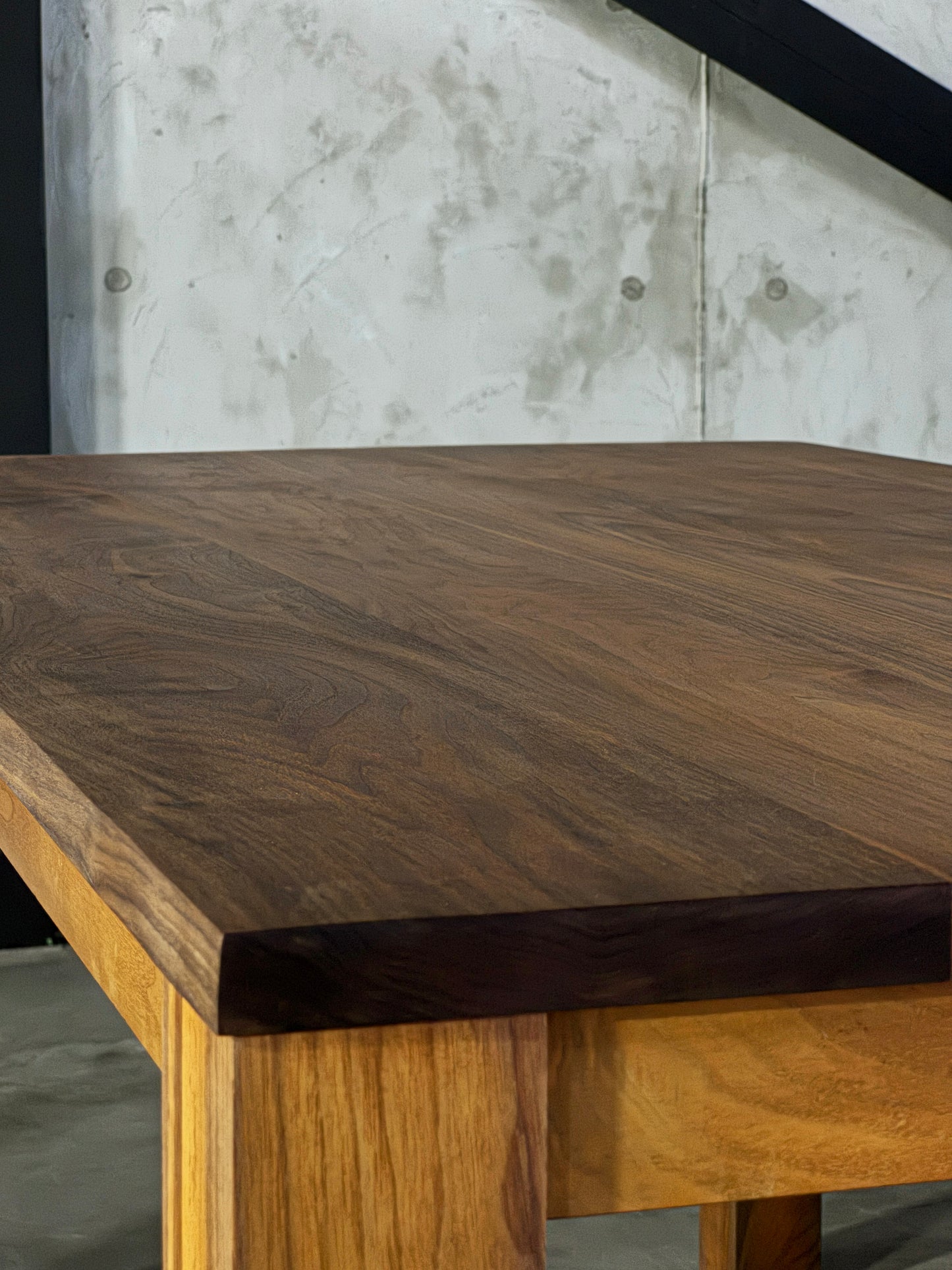 アクタス レン REN DINING TABLE