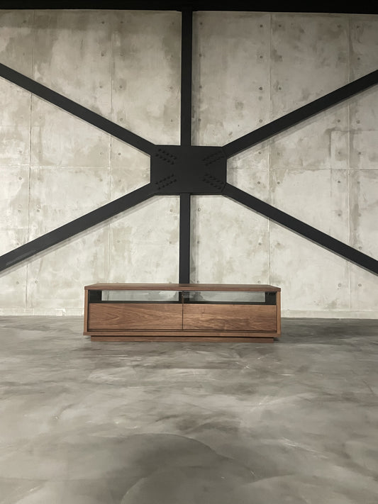 MASTERWAL BASS AV150 | Wood & Black Glass TV Unit
