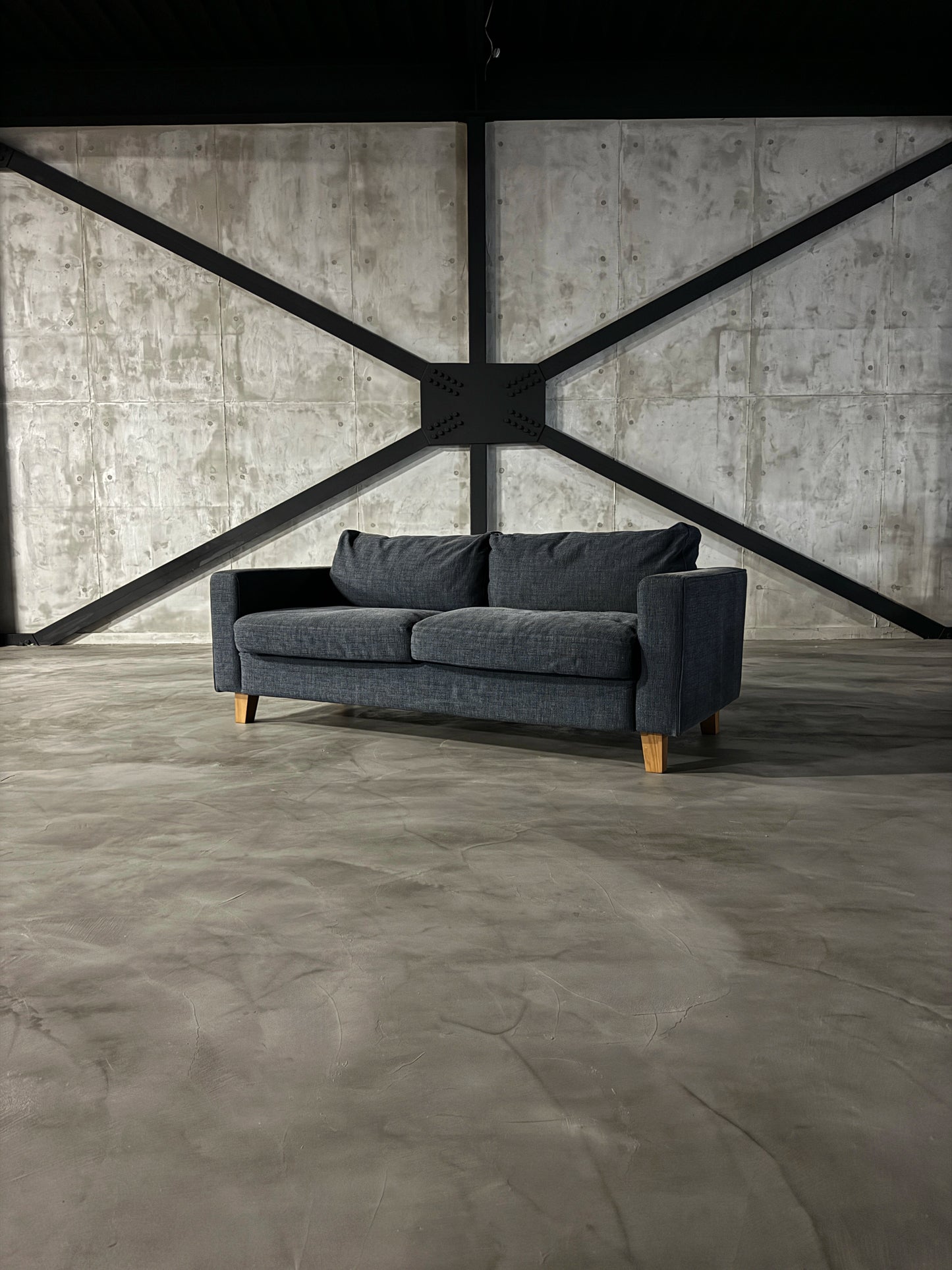 ACME Furniture JETTY feather SOFA 2P W156（日焼けあり）斜め正面