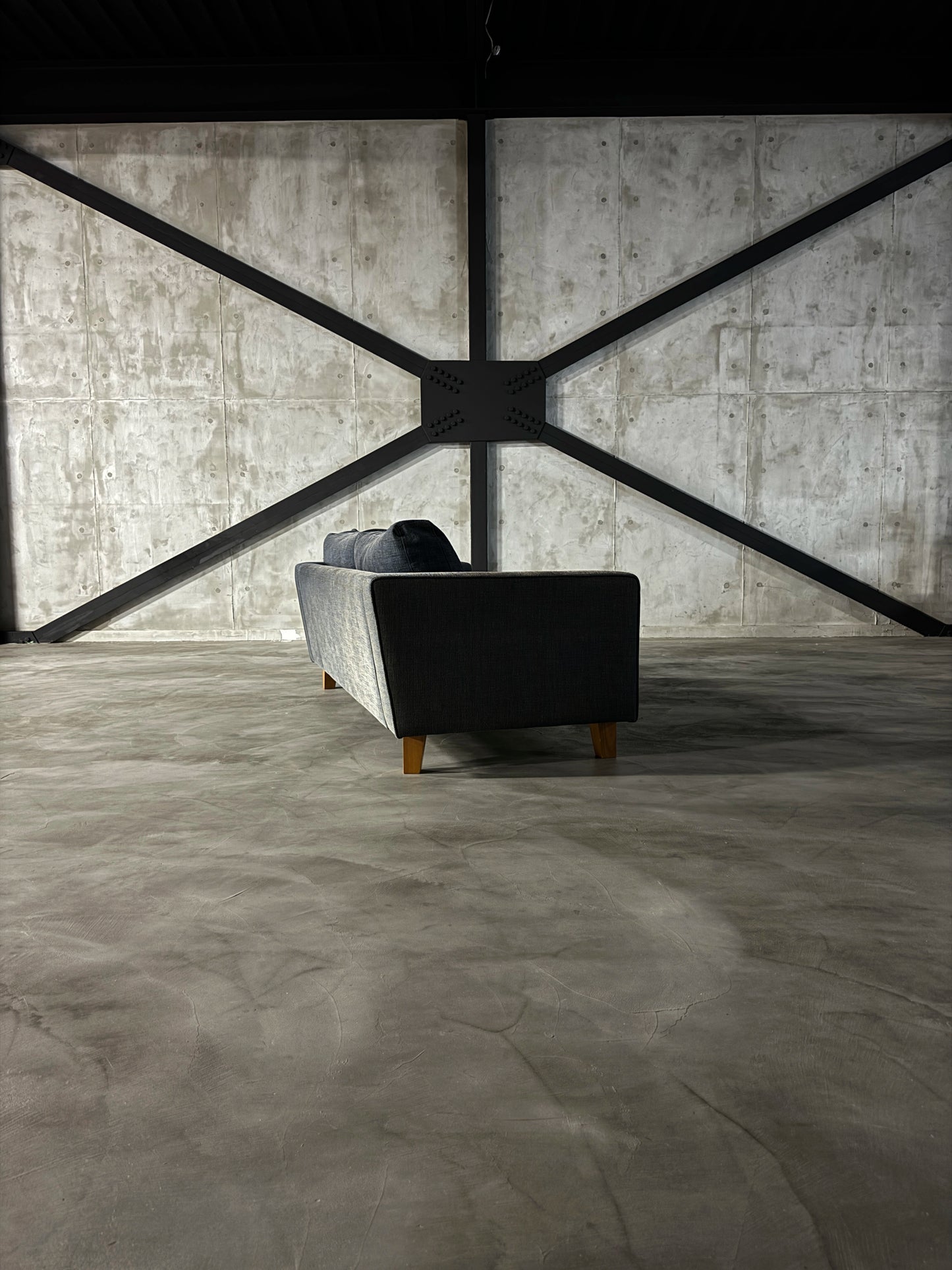 ACME Furniture JETTY feather SOFA 2P W156（日焼けあり）側面と日焼け箇所