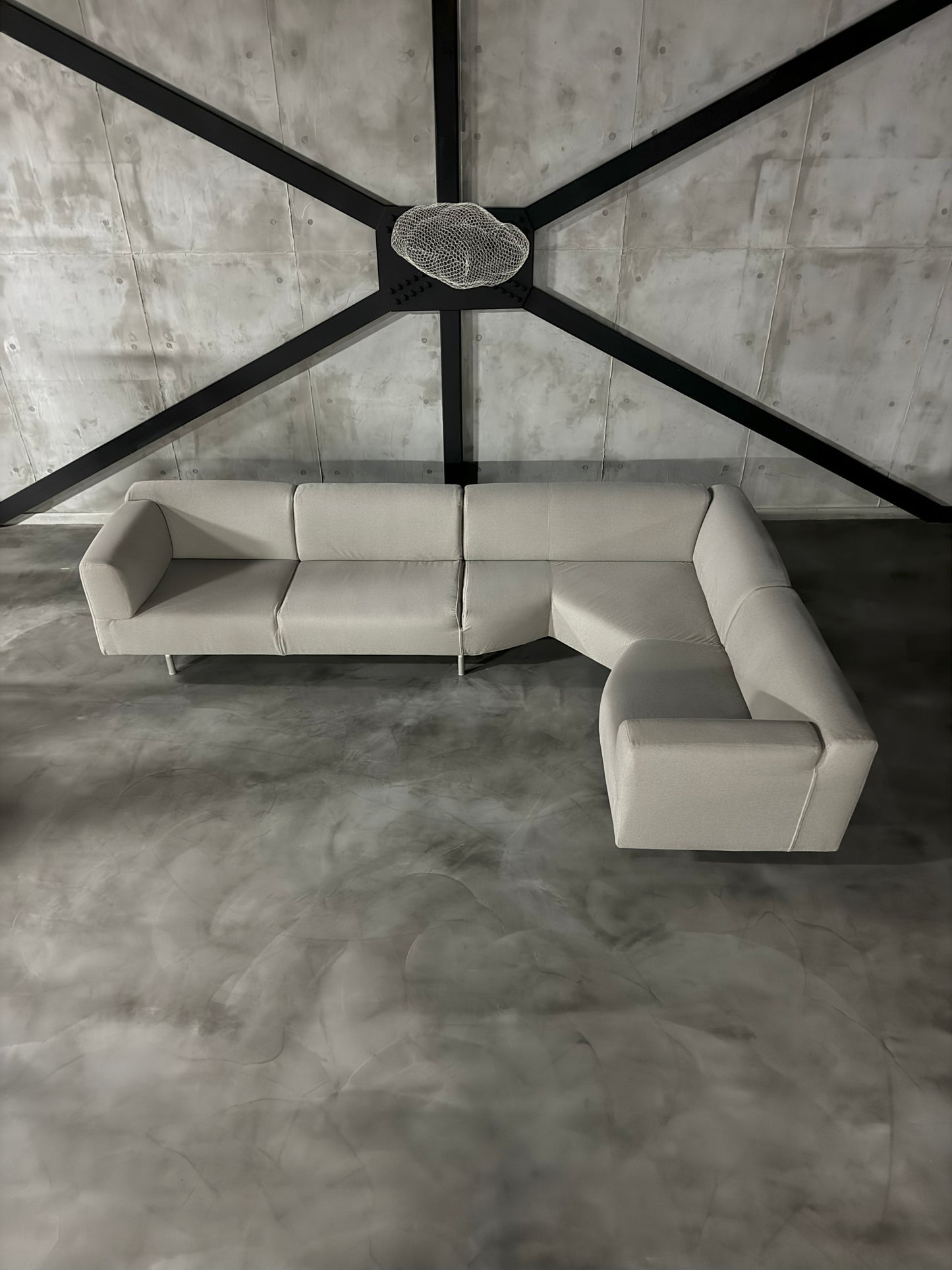 Cassina MET