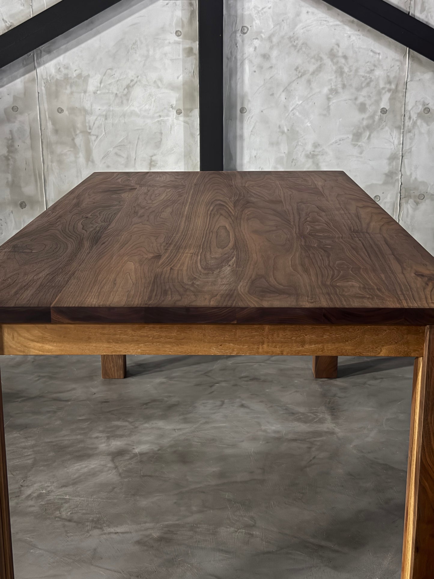 アクタス　レン　REN　DINING TABLE