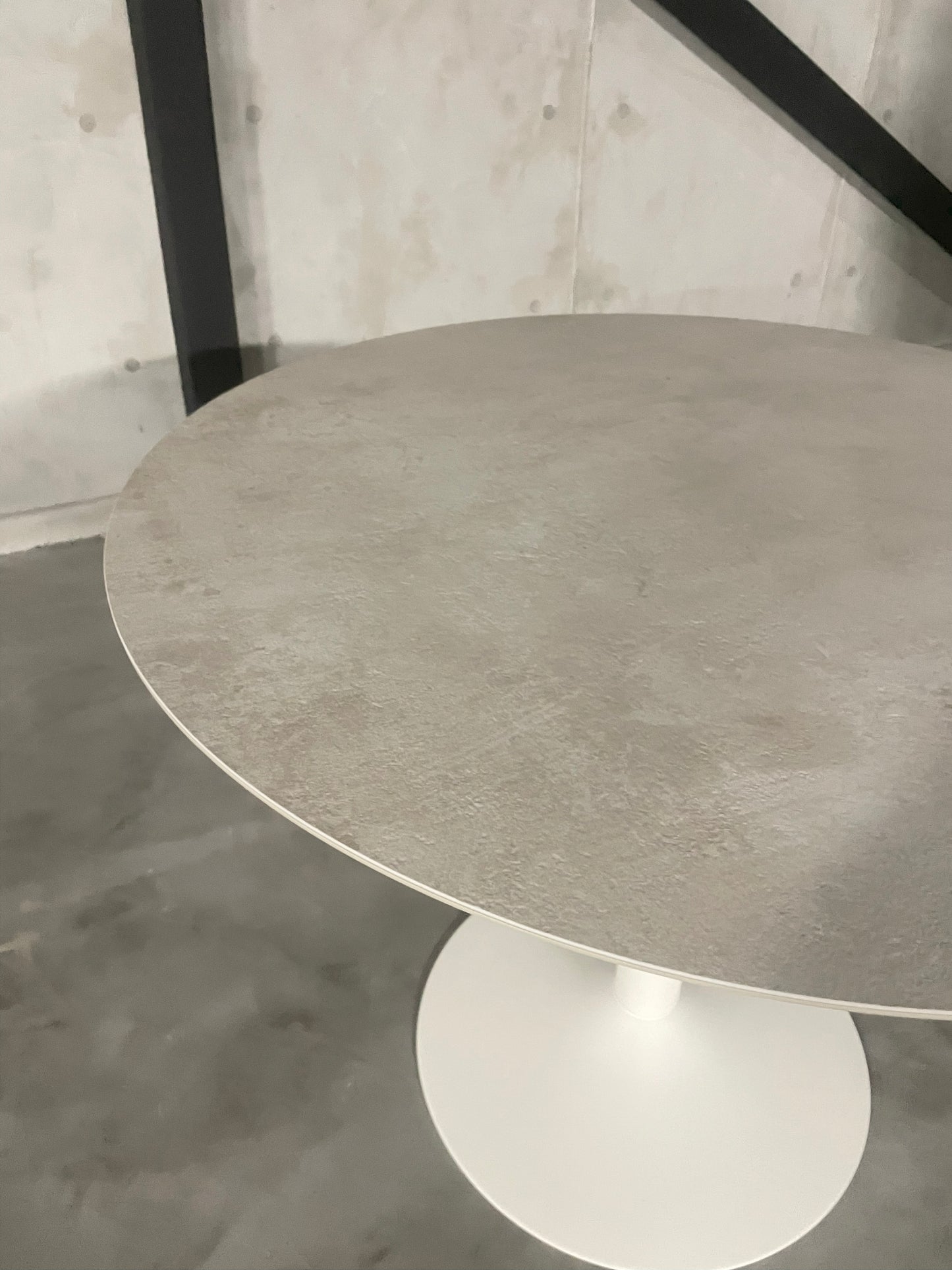 Bo concept NEW YORK ceramic table