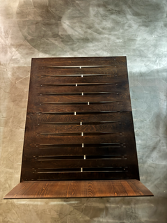 HORM Sottiletto｜販売する実物を上方から撮影した全景。床板とスラットの構成。