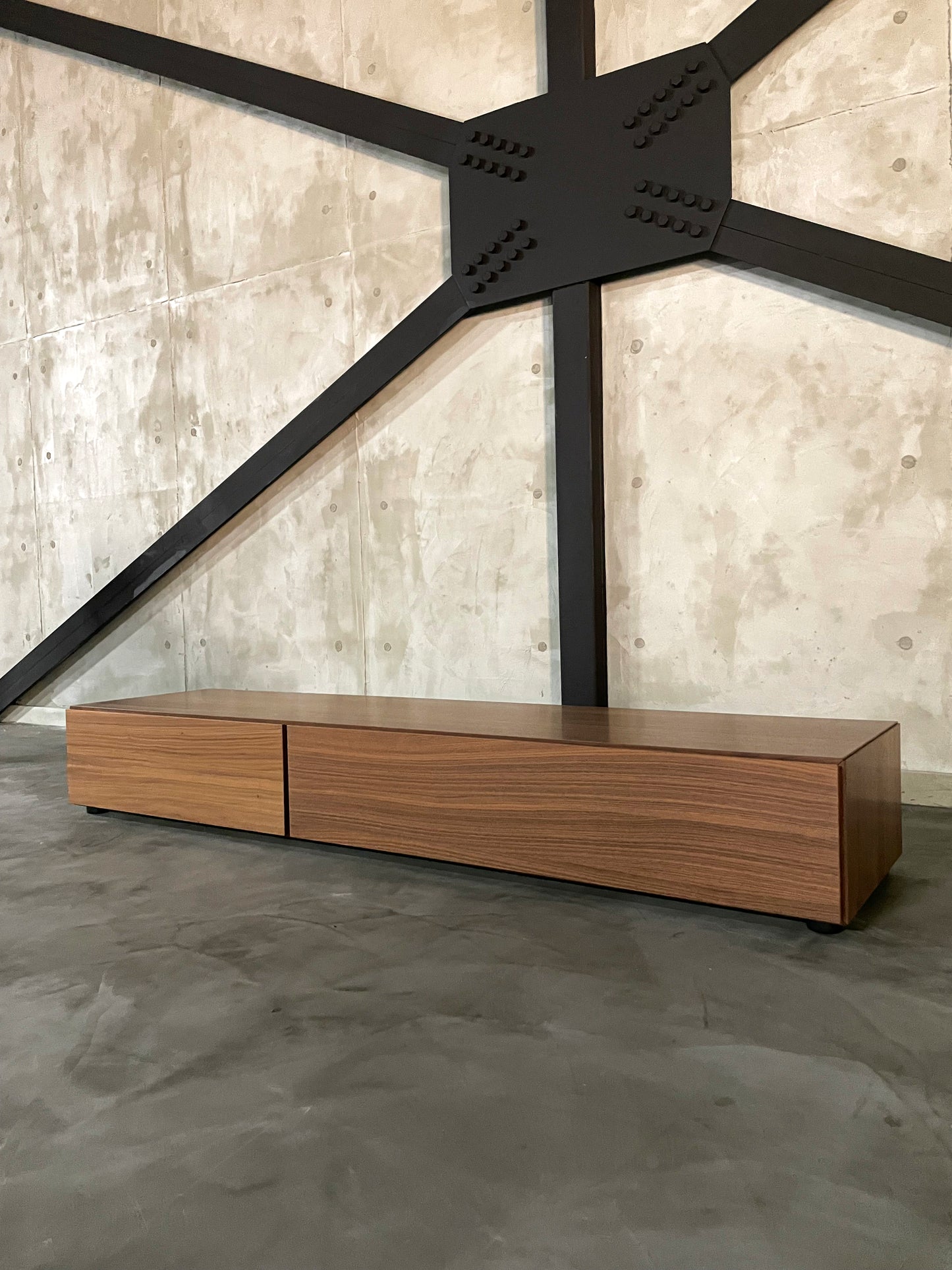 BoConcept Lugano テレビボード｜使用4か月・W192・ウォールナット・極美品