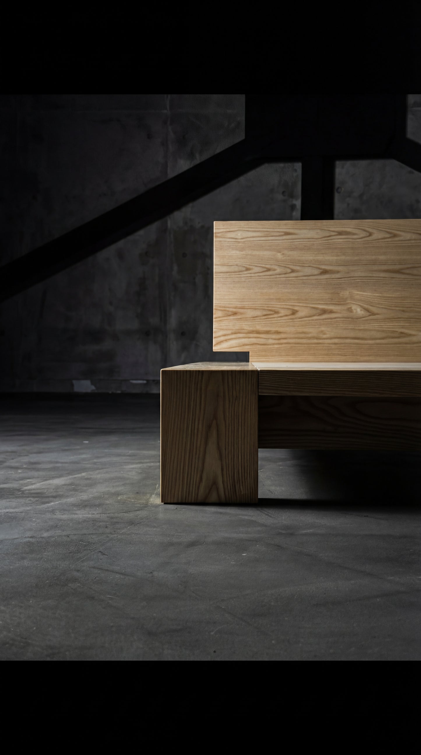 家具蔵 モデルノ ベッドフレーム 正面　左脚